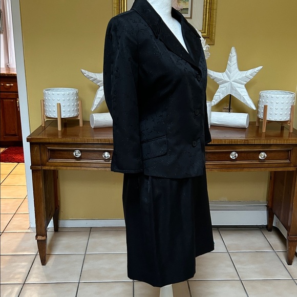 Women’s Vtg 90’s Y2K Office Girl Formal Black Floral Embroidered 2 PC Skirt Set - Picture 5 of 15